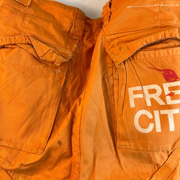 FreeCity - R.H. Vintage - Hummingbird - RARE Orange Cutoff Cargo Shorts - 50/32W - Picture 7 of 11